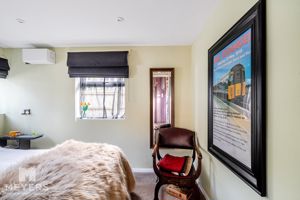 Photo 11- click for photo gallery